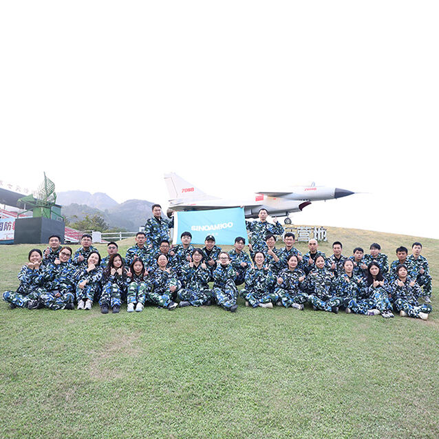 ਬੰਡ ਬਣਾਉਣ ਅਤੇ ਤਾਕਤ: ਸਾਡੀ ਟੀਮ ਦੀ ਮਿਲਿਟਰੀ ਟਰੈਨਿੰਗ ਪਰਵਾਨਾ